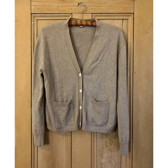 J.Crew Womens Cashmere Patch-Pocket Cardigan Sweater Size Medium Beige FA EXC - Picture 3 of 10